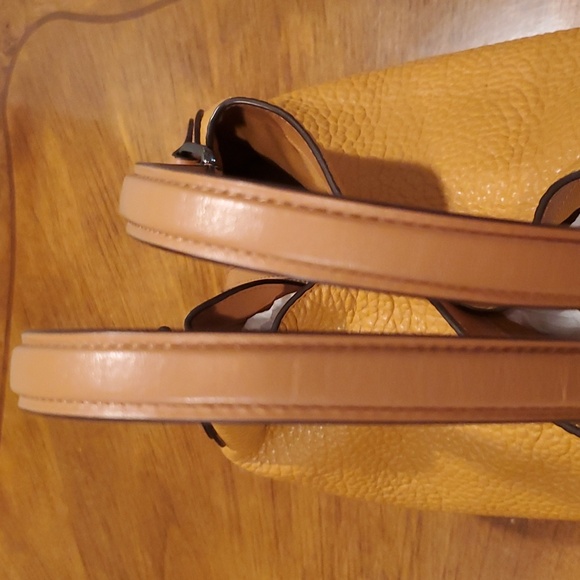 Coach Edie 42 mixed leathers squash color - Picture 7 of 15